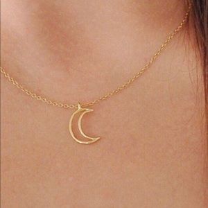 Crescent Moon Dainty Pendant Necklace